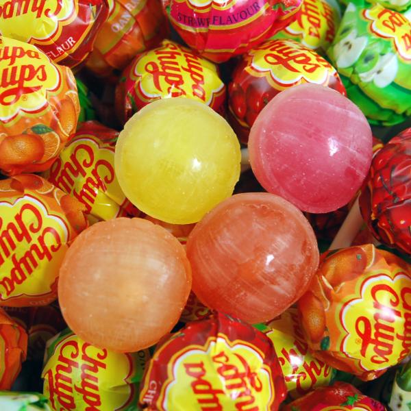 Chupa Chups Fruit 10er 10 einzeln verpackte Lollis mit Apfel-, Erdbeer-, Orange- oder Kirschgeschmack